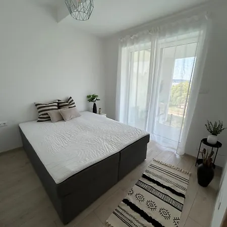 Helikon Terasz קסזטלי